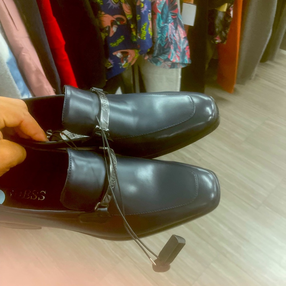 Selling shoes , make an offerr